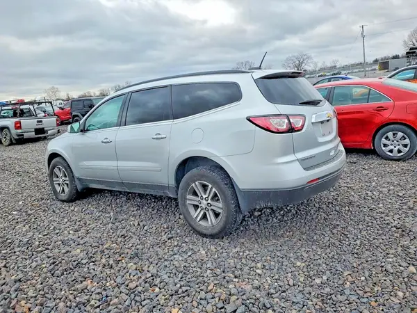 1GNKRGKD2HJ350900 2017 CHEVROLET TRAVERSE - Image 2