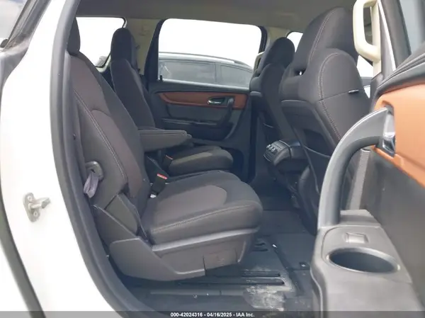 1GNKRGKD3GJ172834 2016 CHEVROLET TRAVERSE - Image 8