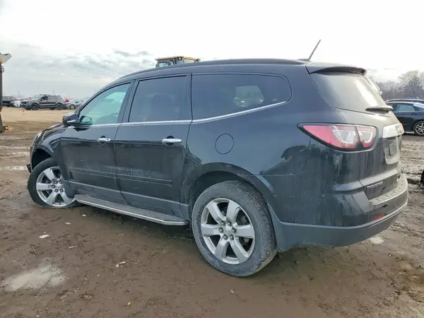 1GNKRGKD3HJ100176 2017 CHEVROLET TRAVERSE - Image 2