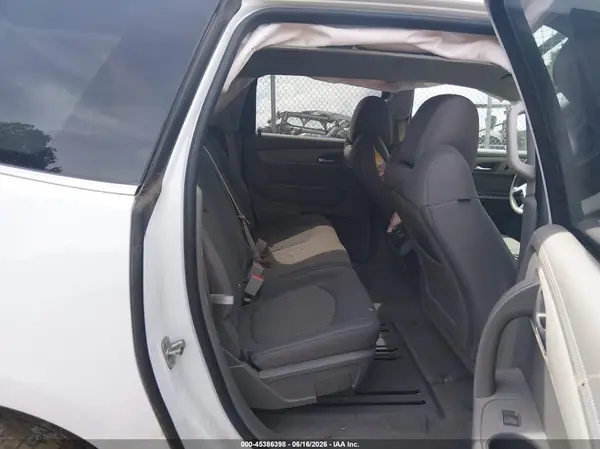 1GNKRGKD3HJ112523 2017 CHEVROLET TRAVERSE - Image 8