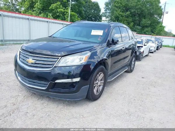 1GNKRGKD3HJ113686 2017 CHEVROLET TRAVERSE - Image 2