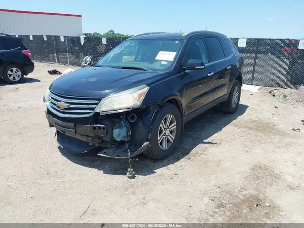 1GNKRGKD3HJ119133 2017 CHEVROLET TRAVERSE - Image 2