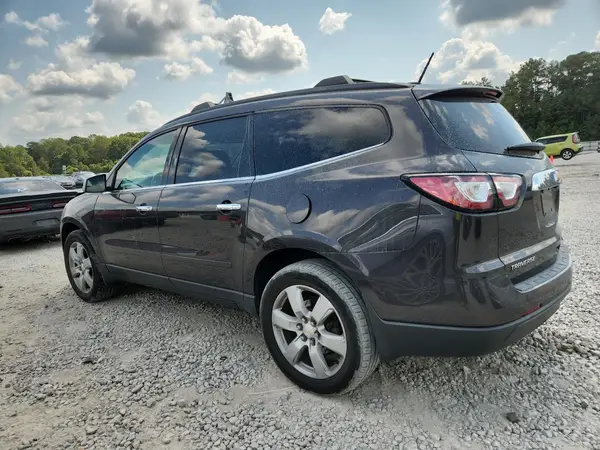 1GNKRGKD3HJ121528 2017 CHEVROLET TRAVERSE - Image 2