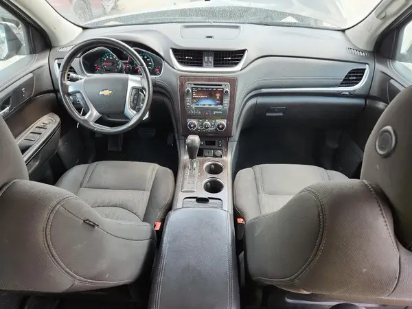 1GNKRGKD3HJ121528 2017 CHEVROLET TRAVERSE - Image 8