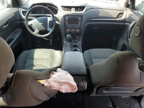1GNKRGKD3HJ130648 2017 CHEVROLET TRAVERSE - Image 8
