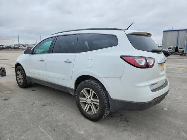 1GNKRGKD3HJ132335 2017 CHEVROLET TRAVERSE - Image 2