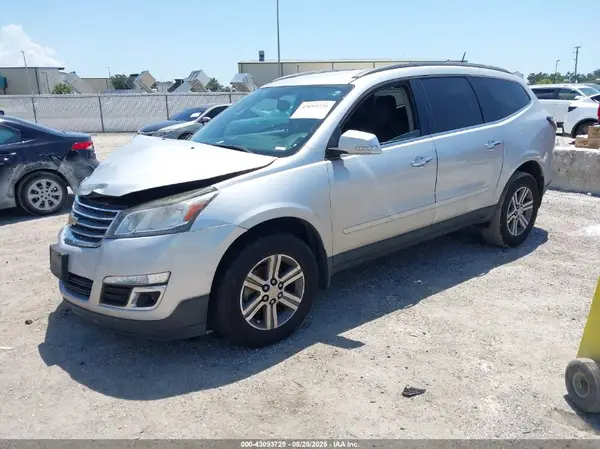 1GNKRGKD3HJ152682 2017 CHEVROLET TRAVERSE - Image 2