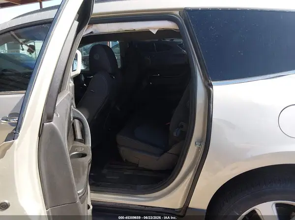 1GNKRGKD3HJ154738 2017 CHEVROLET TRAVERSE - Image 8