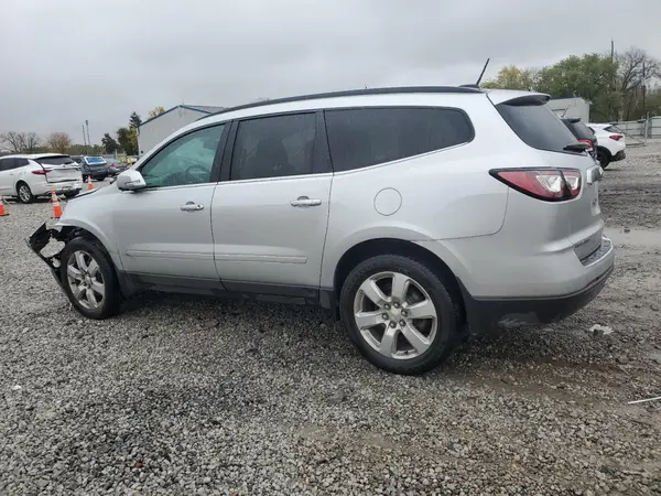 1GNKRGKD3HJ158627 2017 CHEVROLET TRAVERSE - Image 2