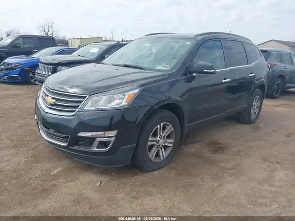 1GNKRGKD3HJ173645 2017 CHEVROLET TRAVERSE - Image 2