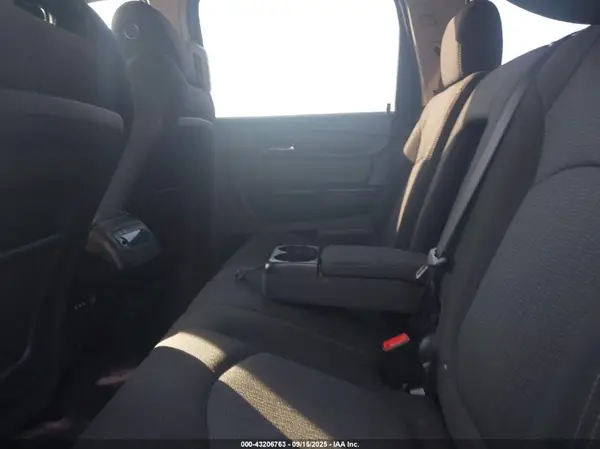 1GNKRGKD3HJ185049 2017 CHEVROLET TRAVERSE - Image 8