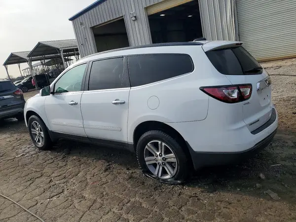 1GNKRGKD3HJ193250 2017 CHEVROLET TRAVERSE - Image 2