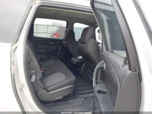 1GNKRGKD3HJ195029 2017 CHEVROLET TRAVERSE - Image 8