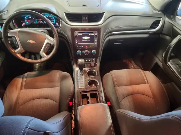 1GNKRGKD3HJ208569 2017 CHEVROLET TRAVERSE - Image 8