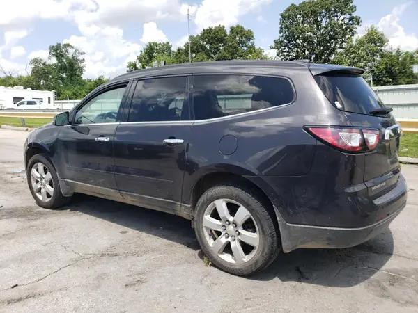 1GNKRGKD3HJ228112 2017 CHEVROLET TRAVERSE - Image 2