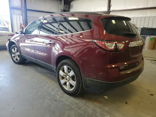 1GNKRGKD3HJ236825 2017 CHEVROLET TRAVERSE - Image 2