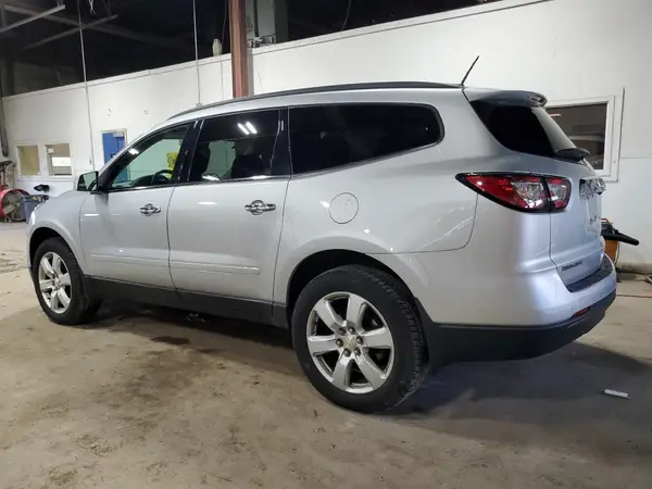 1GNKRGKD3HJ238803 2017 CHEVROLET TRAVERSE - Image 2