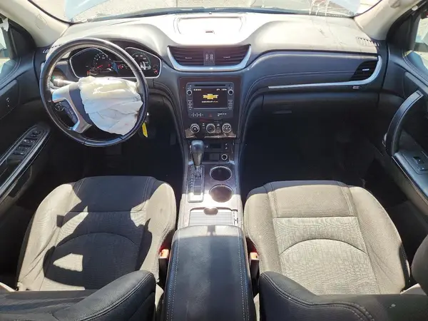 1GNKRGKD3HJ240518 2017 CHEVROLET TRAVERSE - Image 8