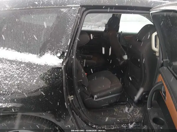 1GNKRGKD3HJ260333 2017 CHEVROLET TRAVERSE - Image 8
