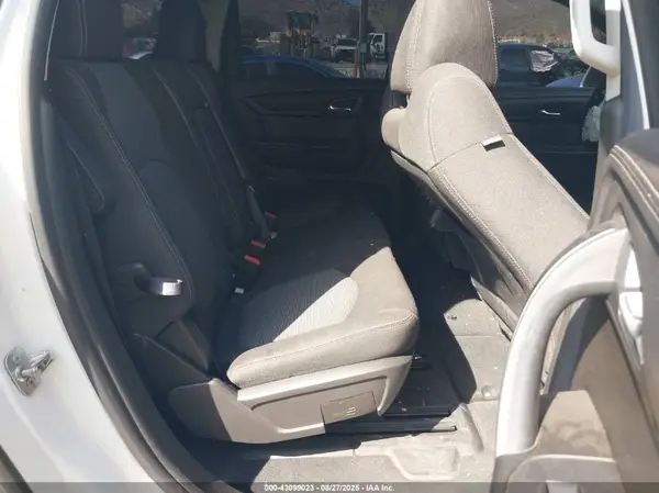 1GNKRGKD3HJ263345 2017 CHEVROLET TRAVERSE - Image 8