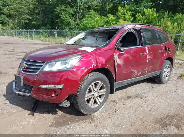 1GNKRGKD3HJ265094 2017 CHEVROLET TRAVERSE - Image 2