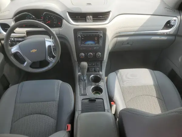1GNKRGKD3HJ284180 2017 CHEVROLET TRAVERSE - Image 8