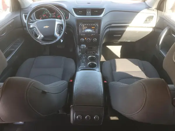 1GNKRGKD3HJ330882 2017 CHEVROLET TRAVERSE - Image 8