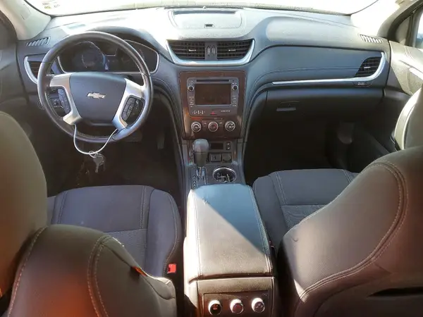1GNKRGKD3HJ345723 2017 CHEVROLET TRAVERSE - Image 8