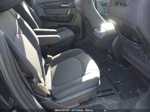 1GNKRGKD3HJ346841 2017 CHEVROLET TRAVERSE - Image 8