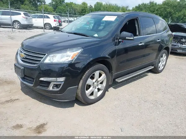 1GNKRGKD3HJ354535 2017 CHEVROLET TRAVERSE - Image 2