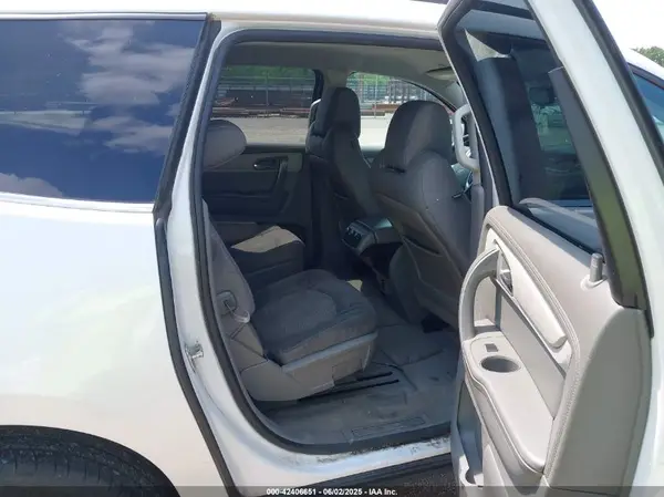 1GNKRGKD4GJ110407 2016 CHEVROLET TRAVERSE - Image 8