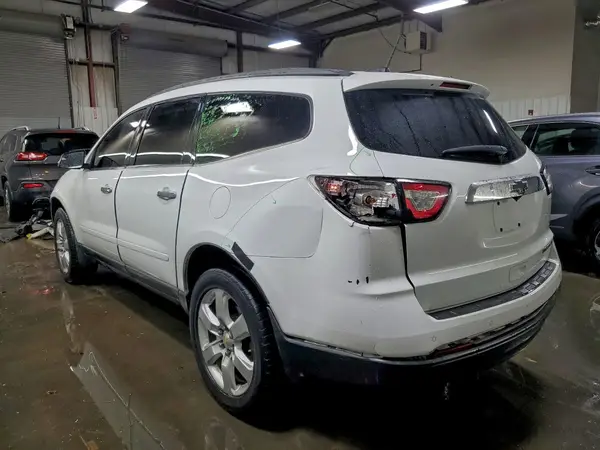 1GNKRGKD4GJ111007 2016 CHEVROLET TRAVERSE - Image 2