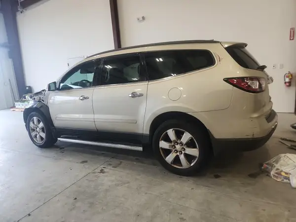 1GNKRGKD4GJ249310 2016 CHEVROLET TRAVERSE - Image 2