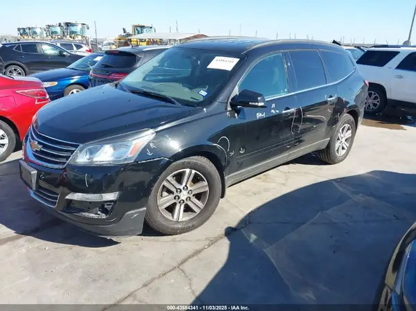 1GNKRGKD4GJ270450 2016 CHEVROLET TRAVERSE - Image 2