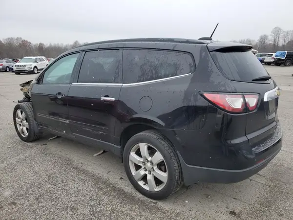 1GNKRGKD4HJ120047 2017 CHEVROLET TRAVERSE - Image 2