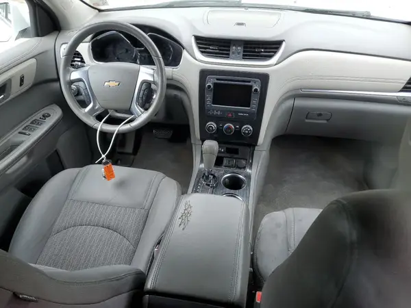 1GNKRGKD4HJ131047 2017 CHEVROLET TRAVERSE - Image 8