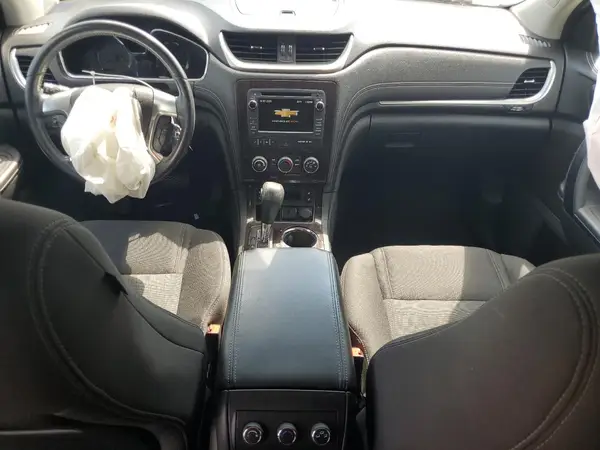 1GNKRGKD4HJ142257 2017 CHEVROLET TRAVERSE - Image 8