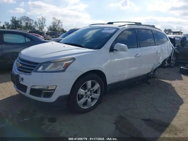 1GNKRGKD4HJ148964 2017 CHEVROLET TRAVERSE - Image 2