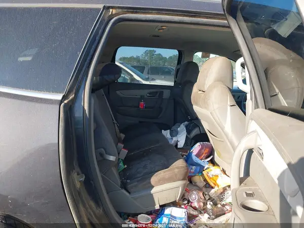 1GNKRGKD4HJ162864 2017 CHEVROLET TRAVERSE - Image 8