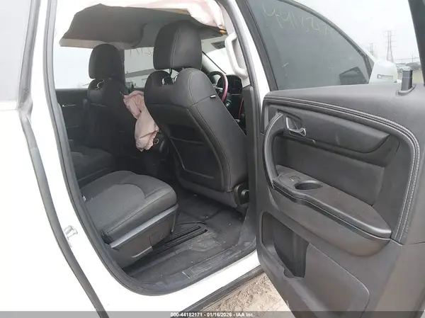 1GNKRGKD4HJ167675 2017 CHEVROLET TRAVERSE - Image 8