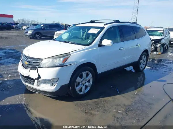 1GNKRGKD4HJ181513 2017 CHEVROLET TRAVERSE - Image 2