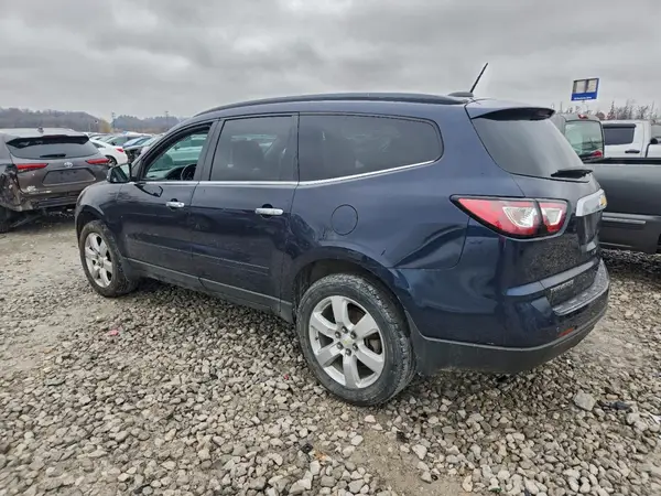 1GNKRGKD4HJ181897 2017 CHEVROLET TRAVERSE - Image 2
