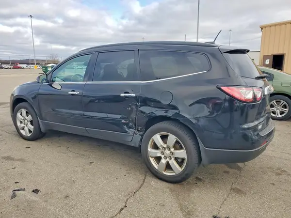 1GNKRGKD4HJ185268 2017 CHEVROLET TRAVERSE - Image 2