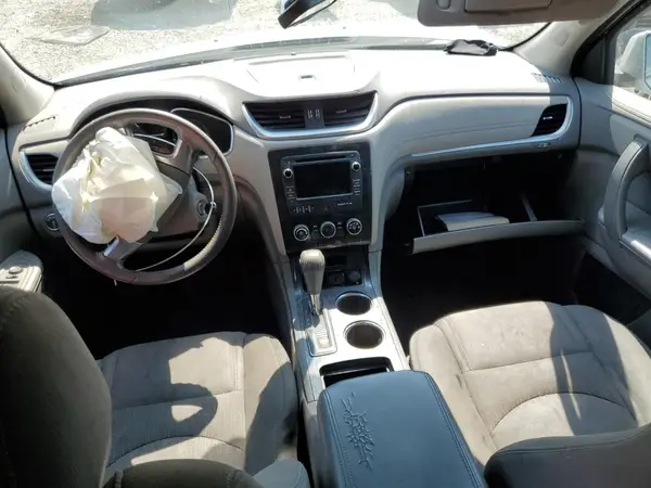1GNKRGKD4HJ201310 2017 CHEVROLET TRAVERSE - Image 8