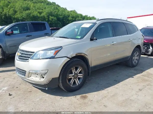1GNKRGKD4HJ223873 2017 CHEVROLET TRAVERSE - Image 2