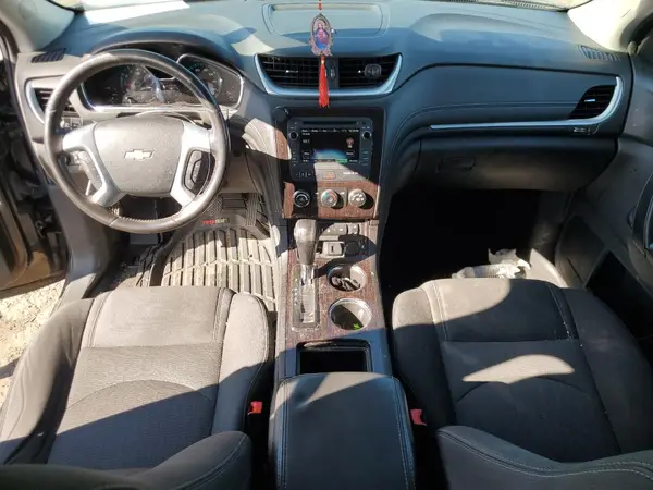 1GNKRGKD4HJ236624 2017 CHEVROLET TRAVERSE - Image 8