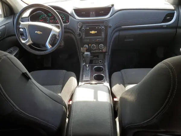 1GNKRGKD4HJ283118 2017 CHEVROLET TRAVERSE - Image 8