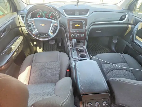 1GNKRGKD4HJ284317 2017 CHEVROLET TRAVERSE - Image 8