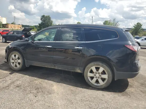 1GNKRGKD4HJ300158 2017 CHEVROLET TRAVERSE - Image 2