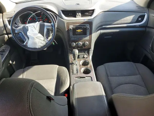 1GNKRGKD4HJ333113 2017 CHEVROLET TRAVERSE - Image 8